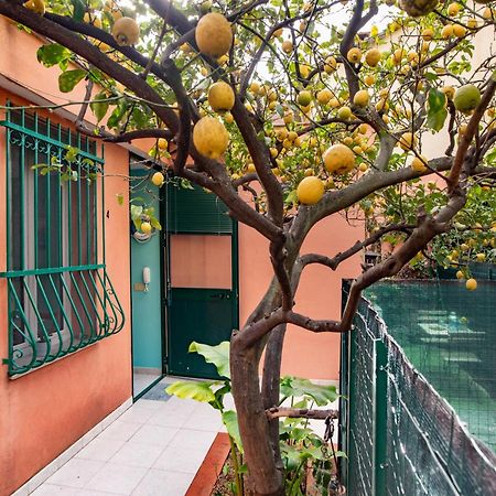 Rivierarent Bettina Holiday Finale Ligure Exterior foto