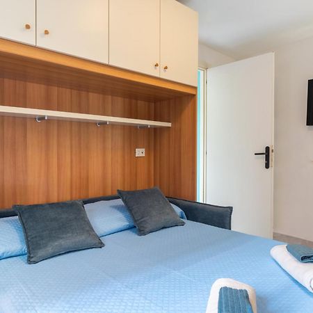 Rivierarent Bettina Holiday Finale Ligure Exterior foto